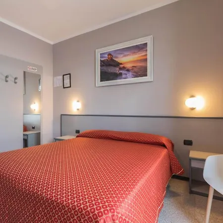 Giannina ゲストハウス アラッシオ