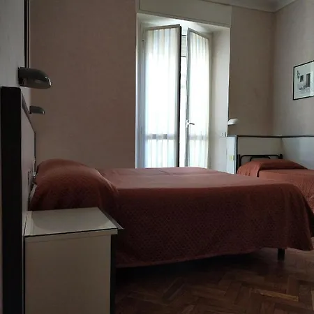 Giannina Πανσιόν